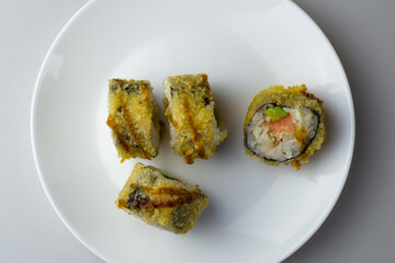 cuisine sushi roll