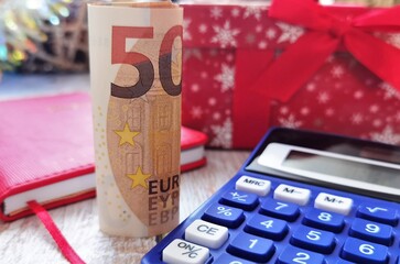 2021 calendar notebook, calculator and 50 euros