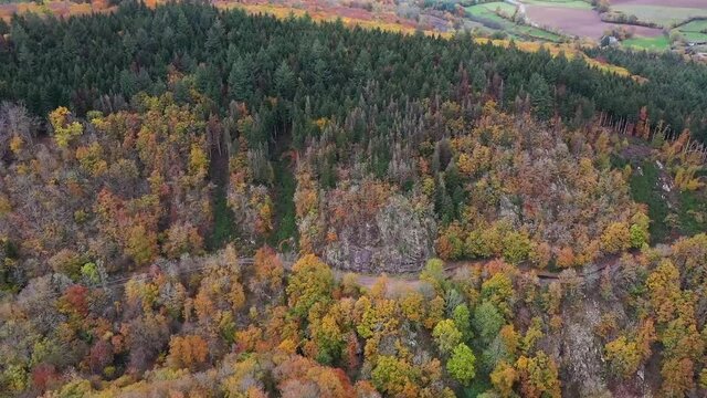 Gorges de la canches dans le Morvan