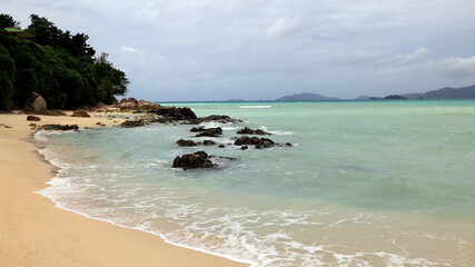 Obraz premium Tropical white sand beach on the island of Ko Lipe in Southern Thailand