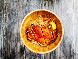 Vegetable noodles with chicken meat preparation