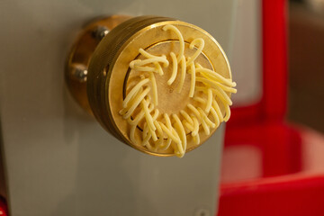 Lavorazione pasta fresca trafilata a bronzo 2