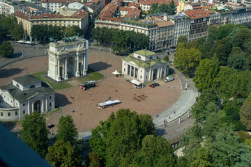 Von oben auf Arco della Pace