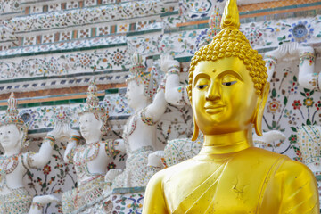 buddha statue