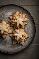 Biscuits sablés de Noël en forme de sapin