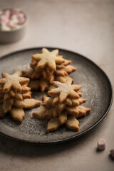 Biscuits sablés de Noël en forme de sapin