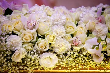The composition is made by florists from fresh flowers.