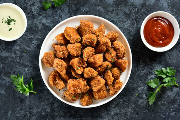 Crispy fried breaded chicken bites