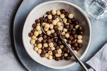 Cereals balls as a breakfast concept