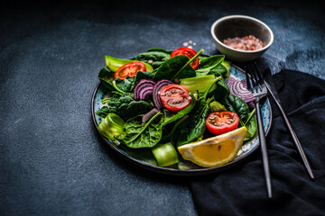 Spinach salad with sesame seeds