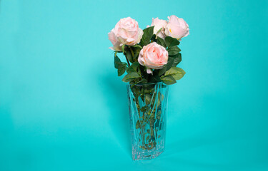 Bouquet of roses in a crystal vase