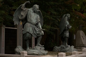 鉄の羽ばたく天狗共