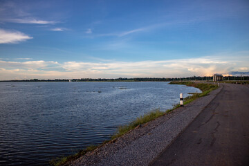 Obraz premium Natural scenery at sunset
