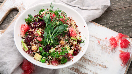 Quinoa salad with grapefruit