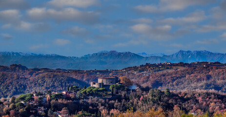 Obraz premium View on Gorizia and Hills With Mountains