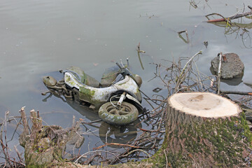 Scooter abandonn&eacute; 