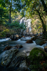 Obraz premium Khlong Lan Waterfall, Beautiful waterfalls in Klong Lan national park of Thailand. Khlong Lan Waterfall, Kamphaeng Phet Province Of Thailand.