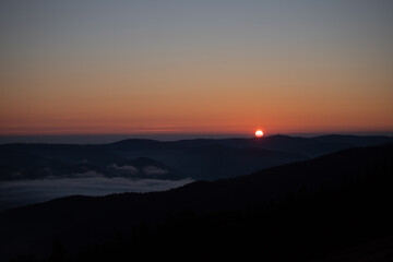 Obraz premium Magical sunrise over the mountains