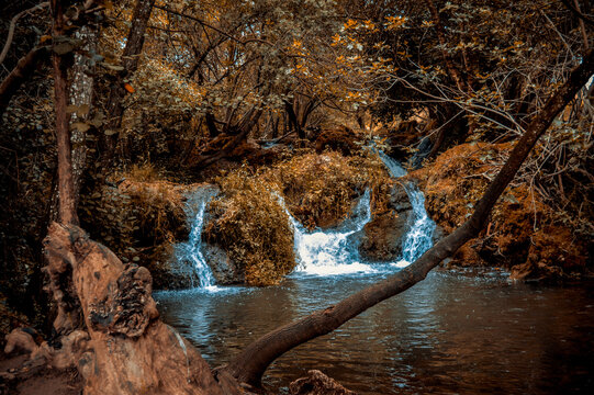 cascadas de hueznar.
paisaje de fantas&iacute;a con cascada 