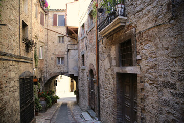 Fototapeta na wymiar Alley in the city of Todi, Italy
