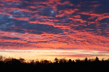 Fototapeta premium Красивый летний рассвет, Россия