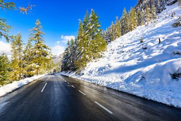 Großglockner-Hochalpenstraße on a sunny day in fall