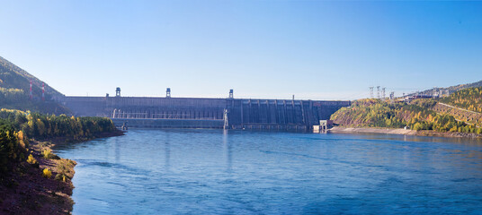 Obraz premium View of the hydroelectric dam on the Yenisei River
