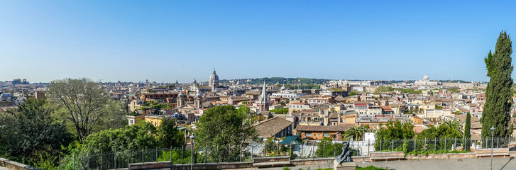 Fototapeta na wymiar aerial view of Rome from the Belvedere