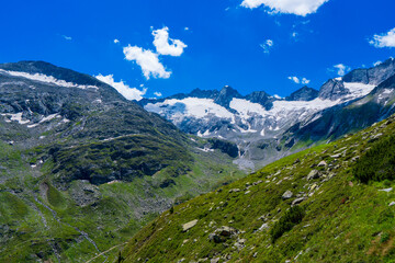 Fototapeta na wymiar Gorgeous nature of the krimml Valley in summer. It is a valley of the austrian Alps, of Dreiherrnspitze on glacier obersulzbachkees, Hohe Tauern Austrian Alps, Europe