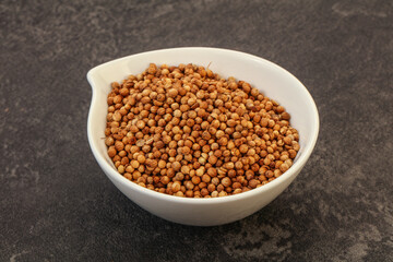 Coriander seeds in the bowl