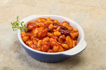 Baked kidney in tomato sauce