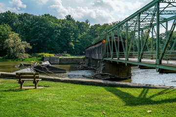 Fototapeta na wymiar The Harpersfield Covered Bridge in Northeastern Ohio is over 100 Years old.