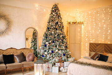 New Year's decor, a room with New Year's locations, a large and beautiful Christmas tree, a lot of lights from a garland, beautiful bokeh, details of the New Year's interior, Christmas decor