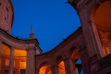Obraz premium sanctuary of San Luca during sunset