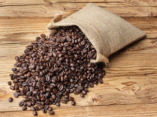 Frisch ger&ouml;steter Bohnenkaffee im Sack