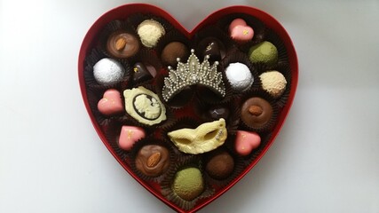 Silver Arajan's black chocolate tiara and mask, cameo chocolate luxury heart case chocolate set 