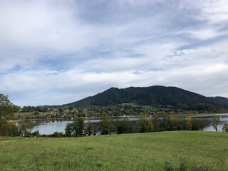 Fototapeta premium lake and mountains