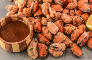frozen mussels, in oil and marinade. Textures from delicious seafood