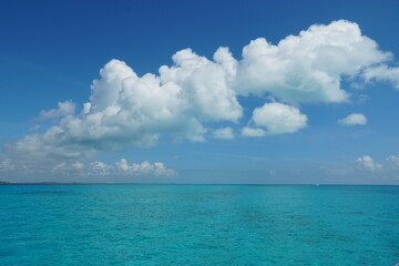 Fototapeta na wymiar isla mujeres, sea, mexico, nature, water, clouds