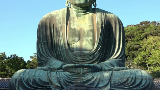 The statue of Amida Buddha at Kōtoku-in