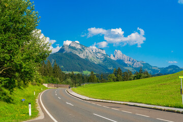 Fototapeta na wymiar country road at the european alps austria
