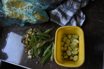 Cocinar dentro del hogar para alimentar a la familia con amor y cari&ntilde;o.