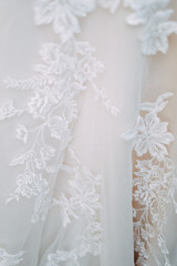 Wedding dress laces 