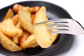 ウｲンナーソーセージとフライドポテト