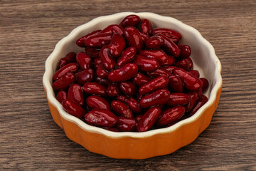 Red baked kidney in the bowl