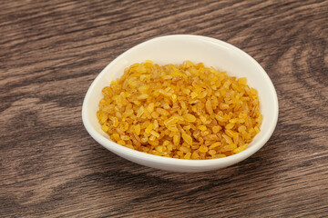 Vegetarian cuisine - dry bulgur for cooking