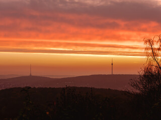 Blick auf den Stuttgarter Fernsehturm zum Sonnenaufgang, Stuttgart © 0711bilder