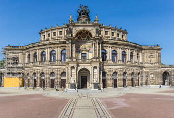 Fototapeta na wymiar Front facade of the historic Semperoper opera building in Dresden, Germany