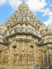 Fototapeta na wymiar Carvings on stone of Hindu Gods on top of Indian temples In Southern Indian states 