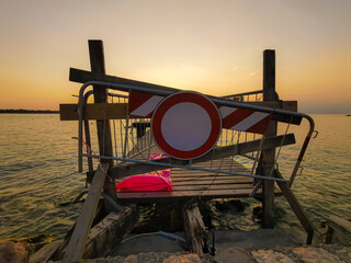 Sunset on the lake © Jacek